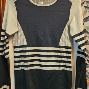 The North Face Long Sleeve Tee - Black and Gray